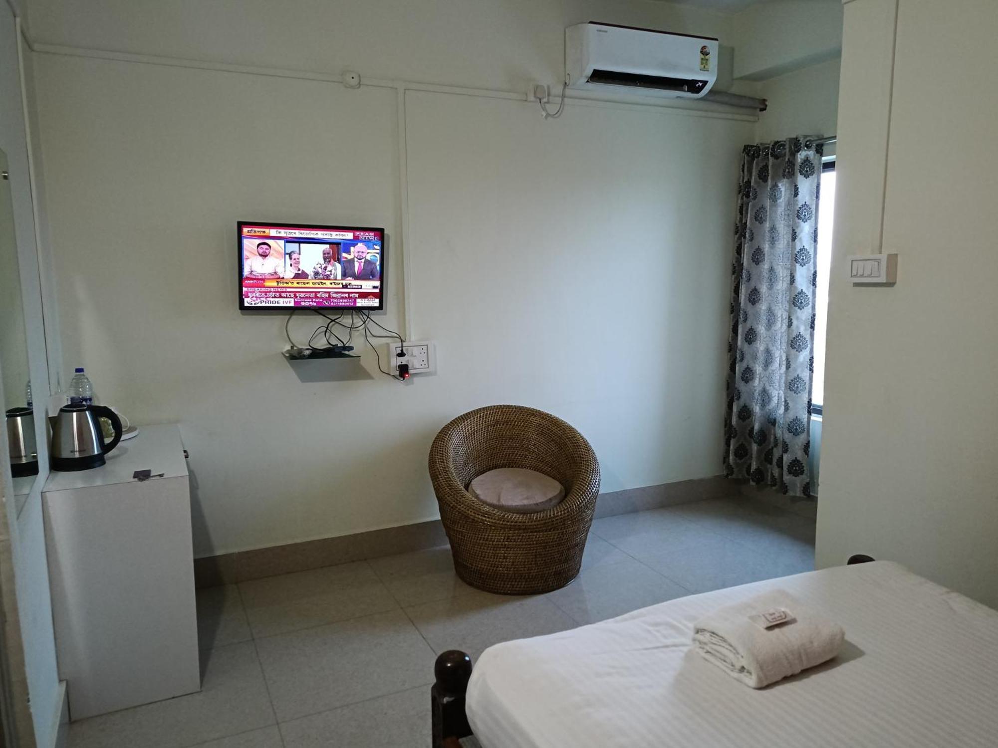 Hotel Bhargav Guwahati Luaran gambar