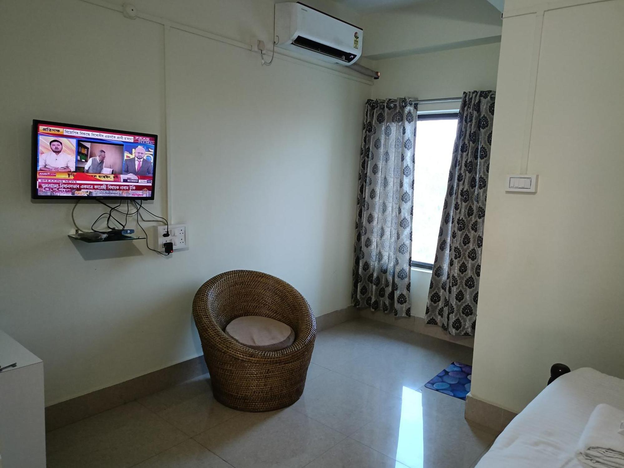 Hotel Bhargav Guwahati Luaran gambar