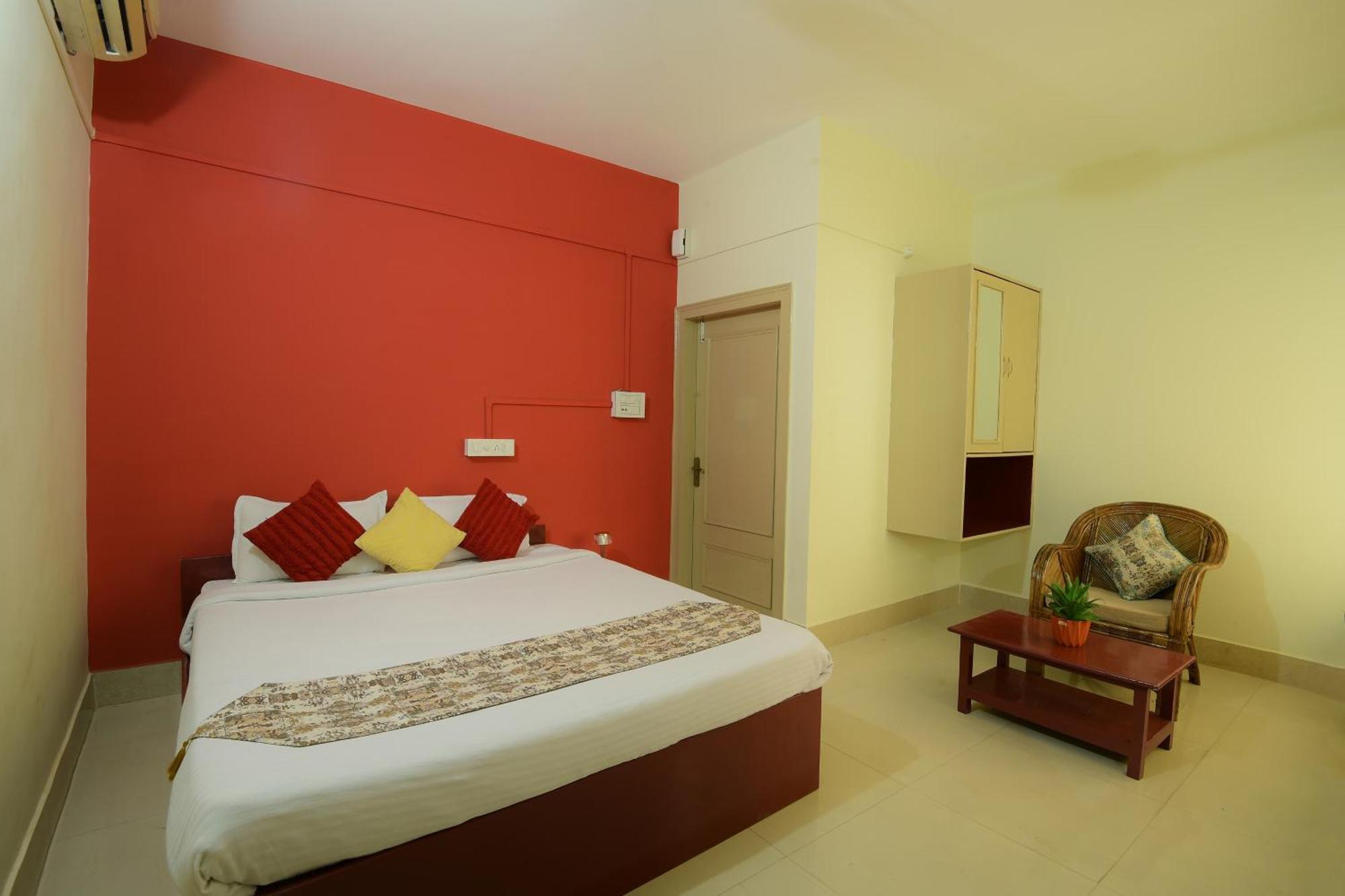 Hotel Bhargav Guwahati Luaran gambar