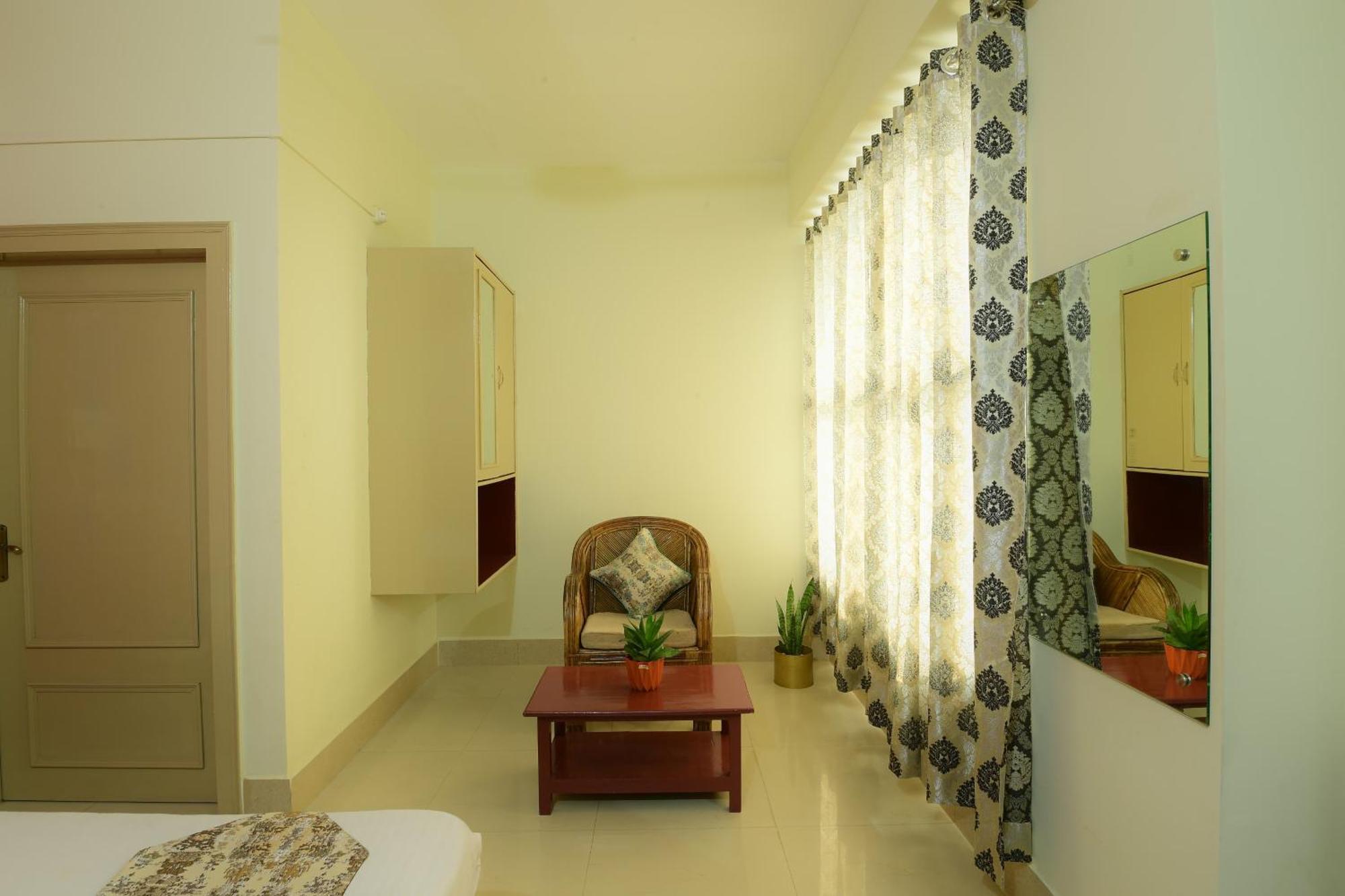 Hotel Bhargav Guwahati Luaran gambar