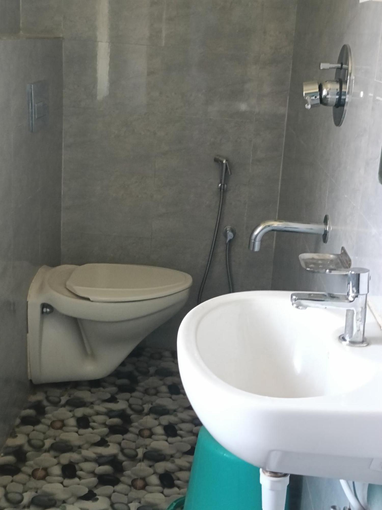 Hotel Bhargav Guwahati Luaran gambar