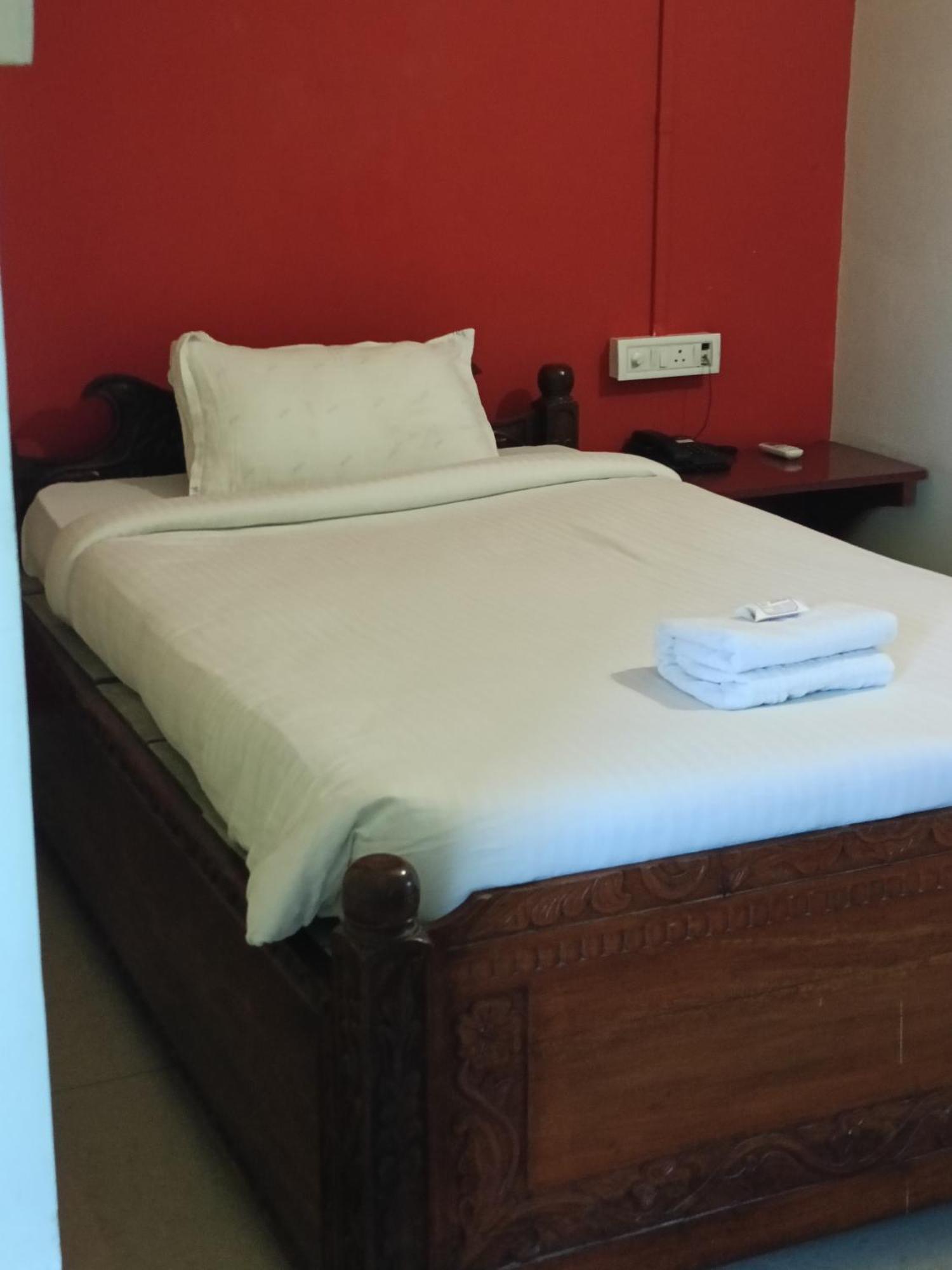 Hotel Bhargav Guwahati Luaran gambar
